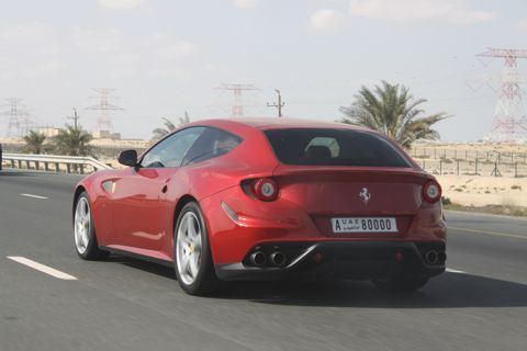 Dubai_FerrariFF